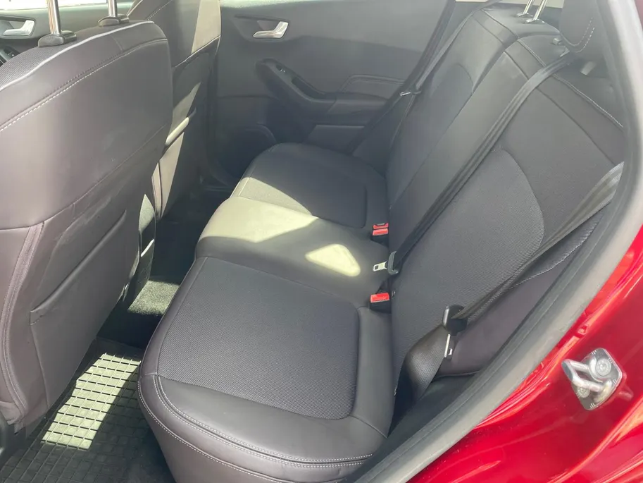 Ford Fiesta 1.0 EcoBoost Vignale 125PK | Adaptieve Cruise Control | B&O | Half leder | Camera | Keyless Entry | Privacy Glass | Winter Pack | Parkeersensoren | Navigatie | All weather banden