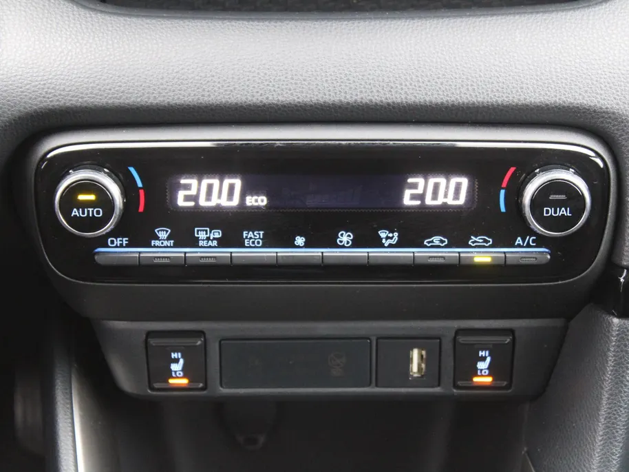 Mazda 2 Hybrid 1.5 Agile | Comfort Pakket | Airco | Apple carplay / Android auto | 15' LM |