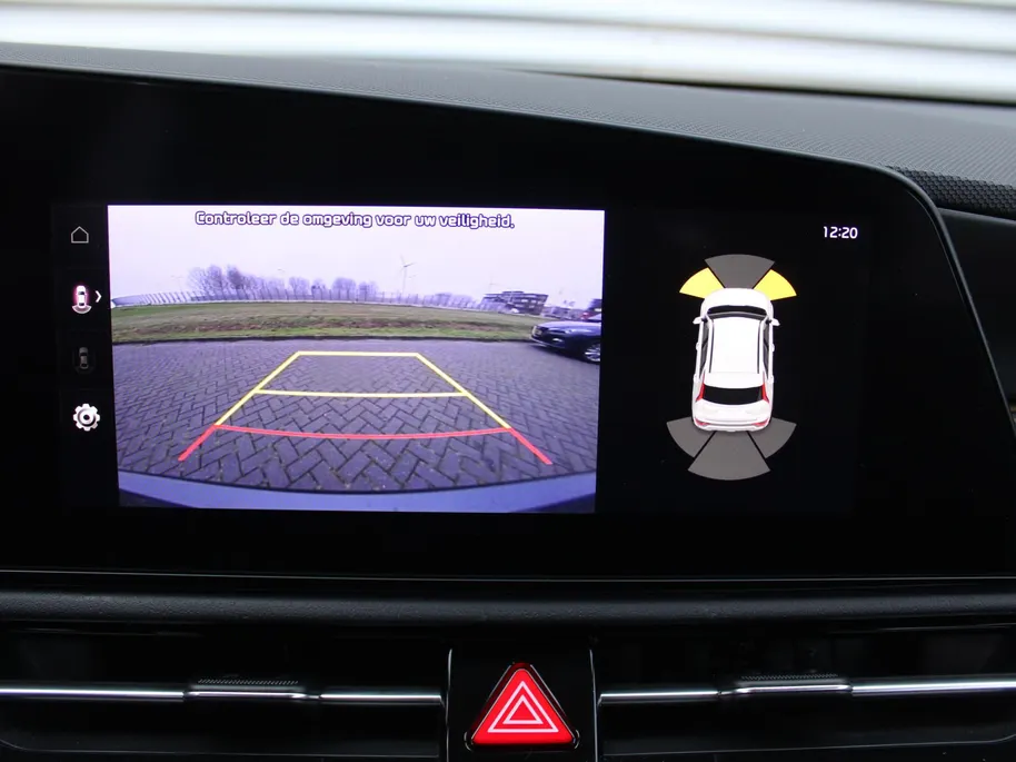 Kia Niro EV DynamicLine 64.8 kWh | 17' LM | Airco | Cruise | Camera | Navi | PDC |