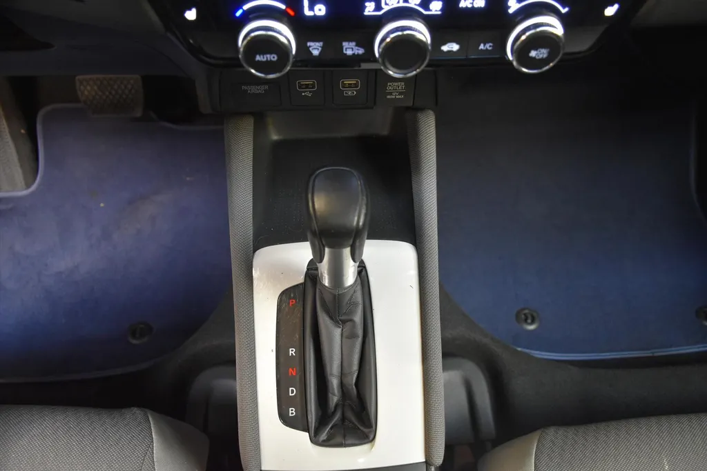 Honda Jazz 1.5 i-MMD 109pk Hybrid CVT Elegance