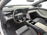 Ford Capri Premium Extended Range RWD 77 kWh | NL auto | DEMO | Adapt. Cruise control | BLIS | Elektrische achterklep | Elek. verstelbare bestuurdersstoel en passagiersstoel | Winter pack | 360 graden camera | Parkeersensoren voor en achter | Bovag garantie |