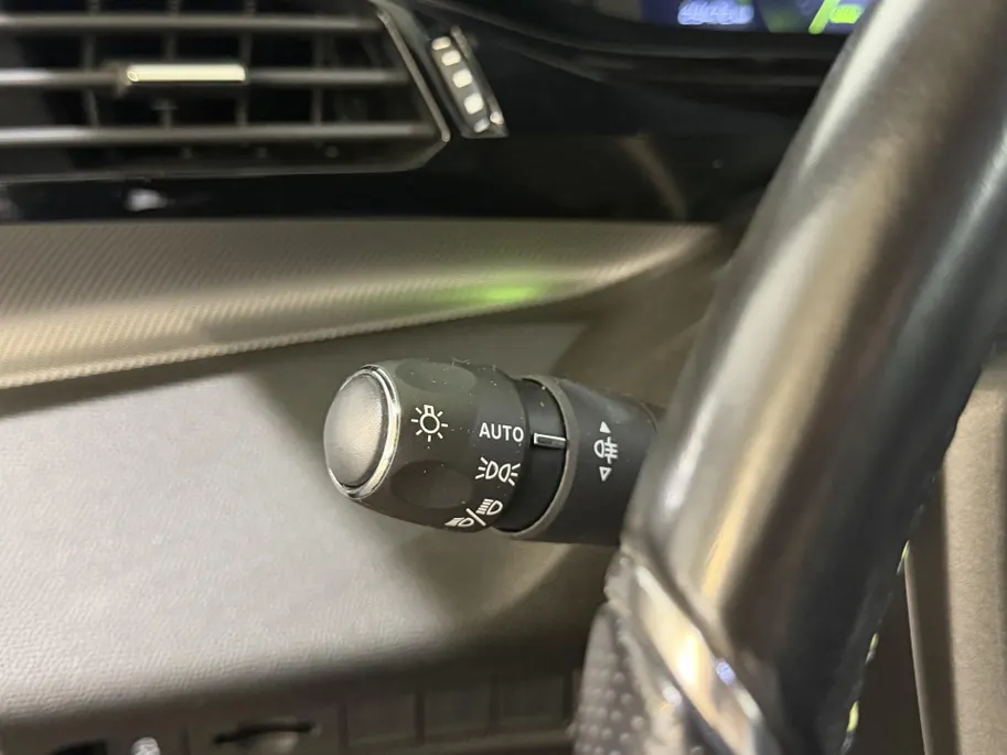 Peugeot 308 130PK PureTech GT Pack Business Automaat | Focal Audio | 360 Camera | Climate Control | Digital Cockpit | Navi | Apple CarPlay/Android Auto | Adaptive Cruise Control | Lichtmetalen Velgen | Licht & Regen Sensor |