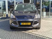 Ford Kuga 1.5 Titanium - 2.000 kg trekgewicht - TREKHAAK - VOORRUITVERWARMING - PARKEERSENSOREN V+A