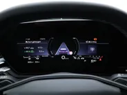 Audi A6 Avant S edition Comp 367 PK S-tronic e-hybrid quattro · MIDNIGHT GREEN · 360 Camera · Servosluiting · Panoramadak · Bang & Olfusen · Elek. Stuurkolom · Bijrijder Scherm · Stoelverwarming V + A · 21'' Inch · Garantie t/m 03-03-2028