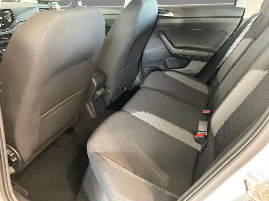Volkswagen Polo 1.0TSI/95PK Life Business ·Stoelverwarming · Apple/Android Car Play ·  Navigatie · Clima · Parkeersensoren · Garantie t/m 30-05-2027 of 100000km.