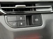 Kia Sportage 1.6 T-GDi Plug-in Hybrid GT-PlusLine | Afneembare Trekhaak | Demo | Direct leverbaar | 360 Camera | Schuif-/kanteldak | Stoel-/stuurverwarming | Apple Carplay | Android Auto