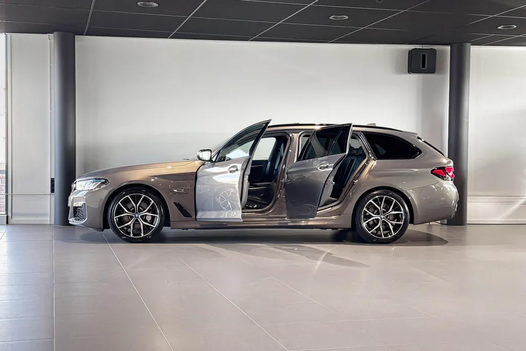 BMW 5 Serie Touring 530e