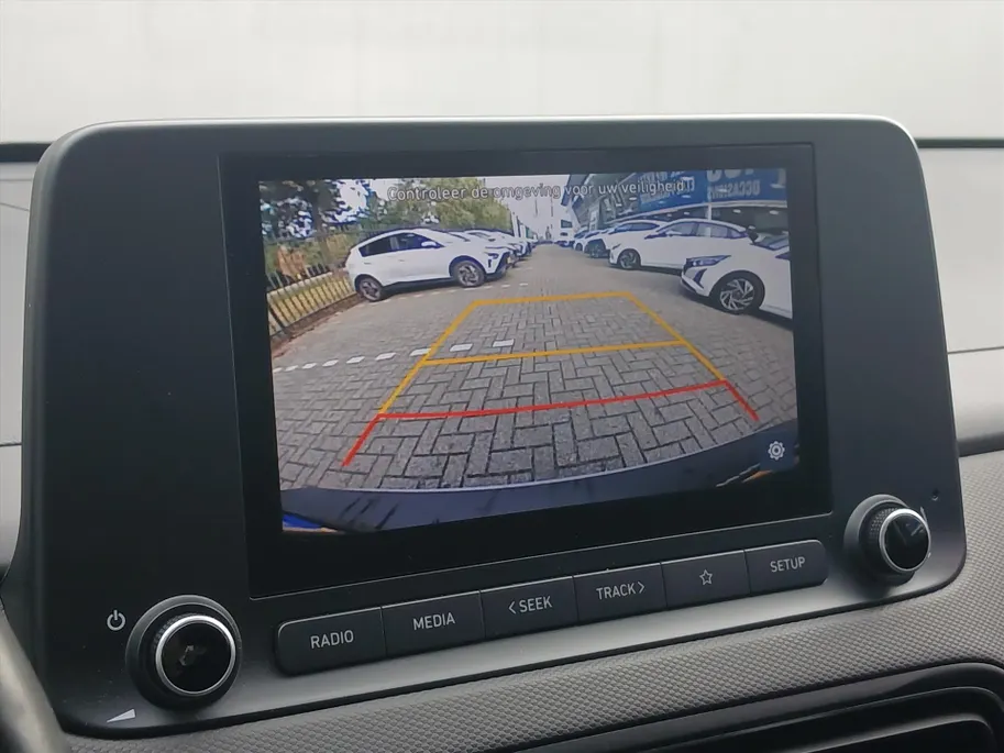 Hyundai Kona Automaat Comfort+ / Navigatie via Carplay / Stoel en stuurverwarming! /