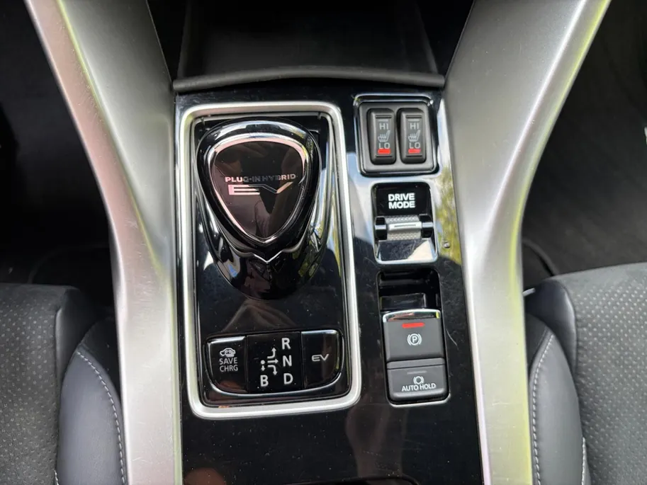Mitsubishi Eclipse Cross 2.4 PHEV Intense+ | Dealeronderhouden | Plug in |  Achteruitrijcamera | Lane assist |