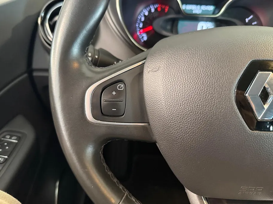 Renault Captur 1.3 TCe Intens *Automaat*Navi+Camera*Parkeersensoren*Climate*Hoge instap*Lage K.M.!