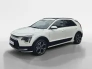 Kia Niro 1.6 GDi Hybrid ExecutiveLine | Climate Control | Cruise Control | All-Season Banden | Navigatie | Camera | Stoelverwarming | Stuuverwarming | Stoelventilatie | Trekhaak |
