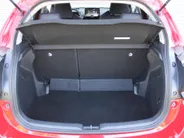 Mazda 2 Hybrid 1.5 Select | Trekhaak | Stuur-/stoelverwarming | Camera | HUD | Telefoonlader | Dodehoek detectie | Cruise adapt. | Clima | 16' LM |