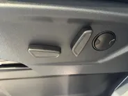 Ford Tourneo Custom 340 2.5 PHEV L1H1 Titanium X | Prijs excl. BTW | 8 persoons | Automaat | B&O Audio | Lederen bekleding | Achterklep | Matrix koplampen | Navigatie