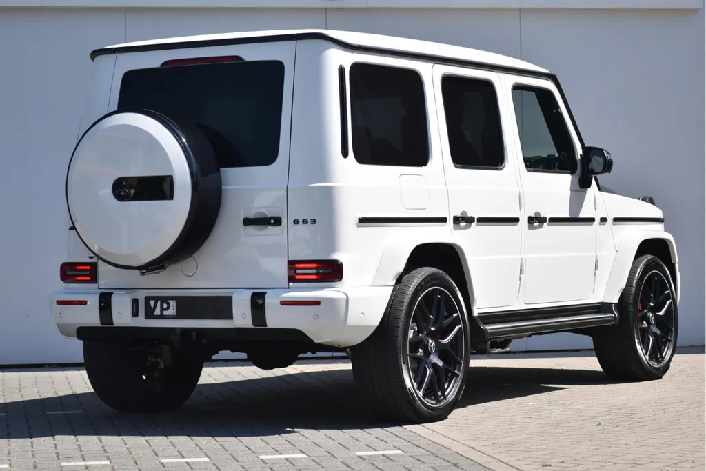 Mercedes-Benz G-Klasse 63 AMG 585pk