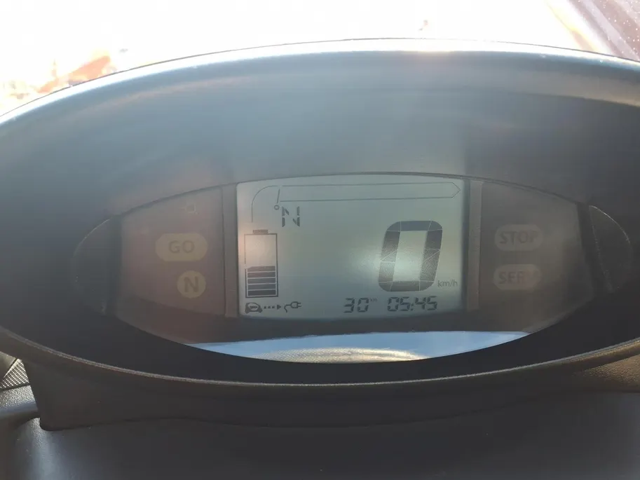 Renault Twizy Intens 80 DUO | slechts 4224 km! | Panodak| zijdeuren met opzetramen | 80 km/u | Duo versie voor twee personen | eerste eigenaar | | met een koop accu | Twizy Intens 80 DUO | slechts 4224 km! | Panodak| zijdeuren met opzetramen | 80 km/u | Duo versie voor twee personen | eerste eigenaar | | met een koop accu |