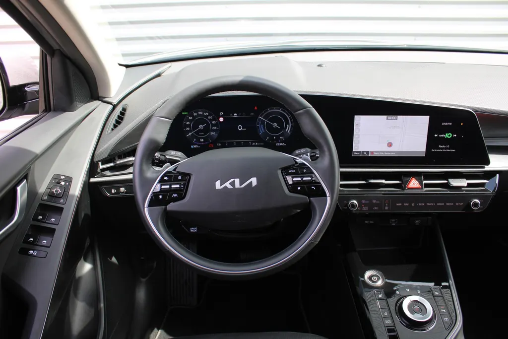 Kia Niro EV DynamicPlusLine 64.8 kWh | Airco | Navi | Camera | Cruise | 17' LM | PDC |