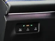 Volkswagen Tiguan 1.5 eHybrid 272pk DSG R-Line Business · Trekhaak · Panoramadak · Dodehoeksensoren · Apple/Android Car Play · Camera · Garantie t/m 23-08-2028 of 100.000km