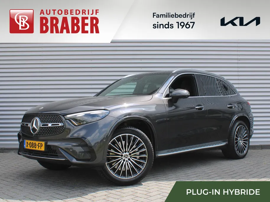 Mercedes-Benz GLC 300e 4MATIC AMG Line | 360 Camera | Schuifdak | Cruise adapt. | 20' LM | HUD | Treeplanken | Dodehoek detectie | Stoelverwarming + geheugen | BTW auto |