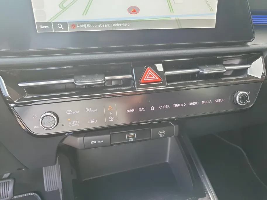 Kia Niro 1.6 GDi Hybrid DynamicLine | Trekhaak | Navigatie | Camera | Adaptieve cruise control | Apple Carplay / Android Auto | Verbruik 1 op 20!