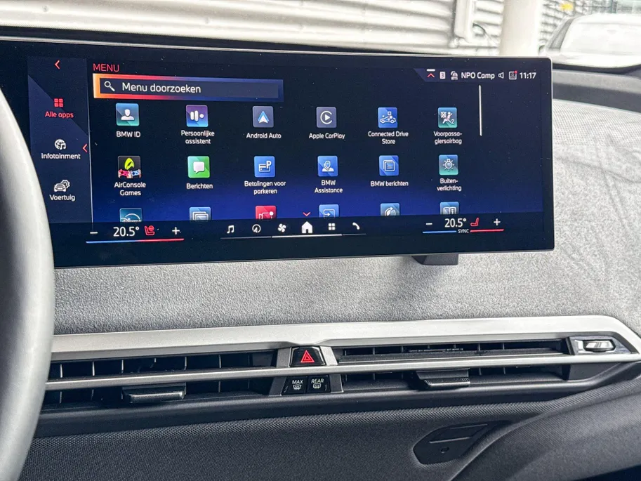 BMW iX xDrive45 101 kWh