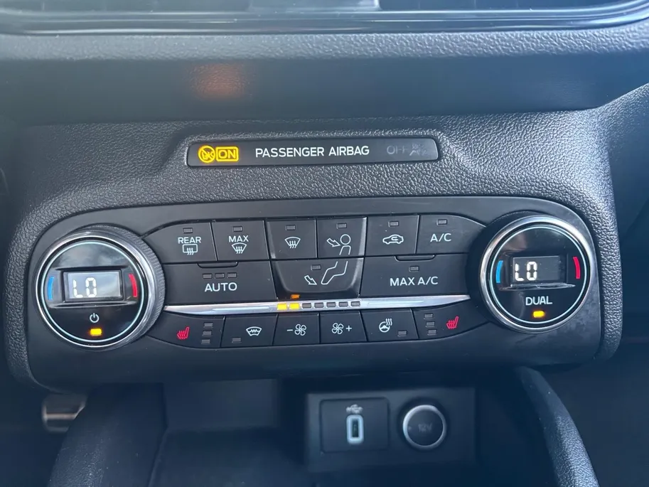 Ford Focus 1.0 EcoBoost Vignale | B&O Audio | Winter Pack | Sportuitlaat | Achteruitrijcamera