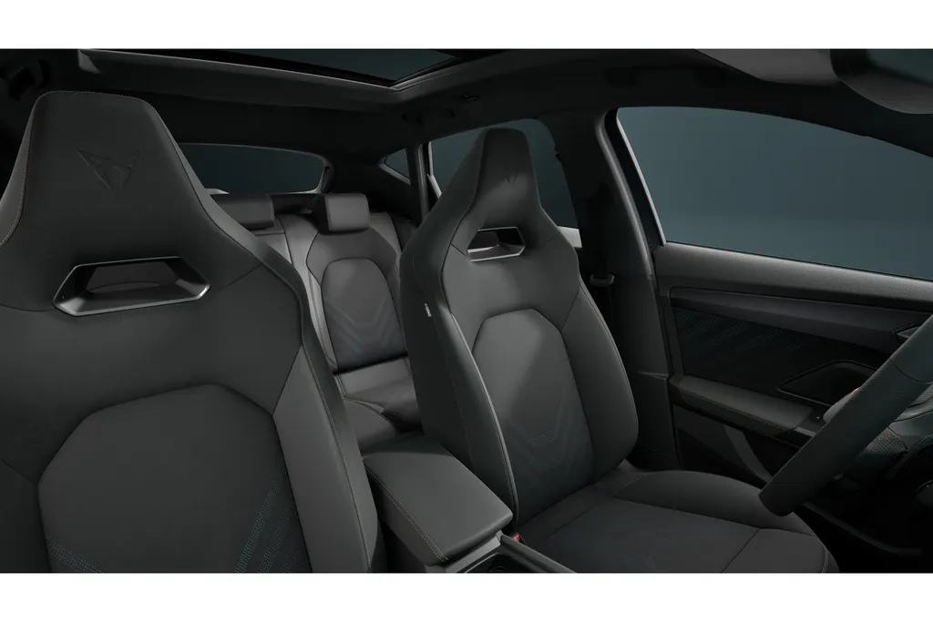 CUPRA Formentor VZ Performance | Digitaal instrumentenpaneel (Virtual Cockpit) | Draadloze Apple CarPlay™, Android Auto™ | Elektronisch Sperdifferentieel (XDS)
