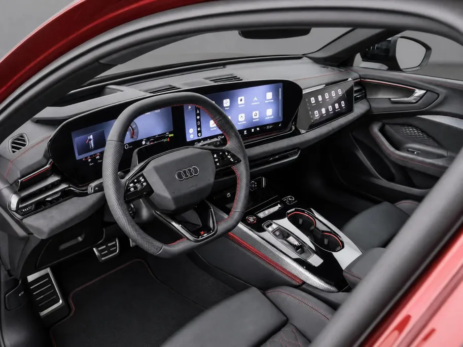 Audi A5 2.0 e-hybrid quattro S edition Competition 367 PK · Tech pro · Panorama-glasdak · B&O premium 3D · Head-up display