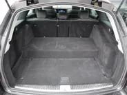Mercedes-Benz E-Klasse Estate 300 e Business Solution Luxury l Achteruitrijcamera l Dodehoekassistant l Panoramadak