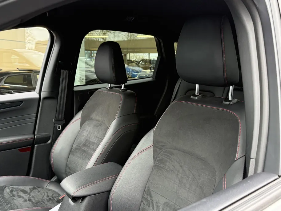 Ford Kuga 2.5 PHEV ST-Line X