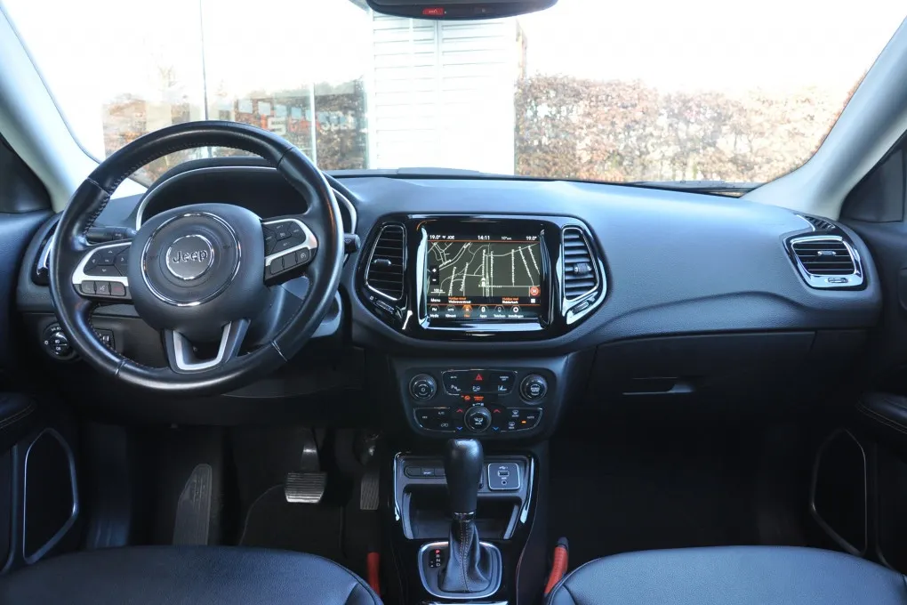 Jeep Compass 1.3T Limited