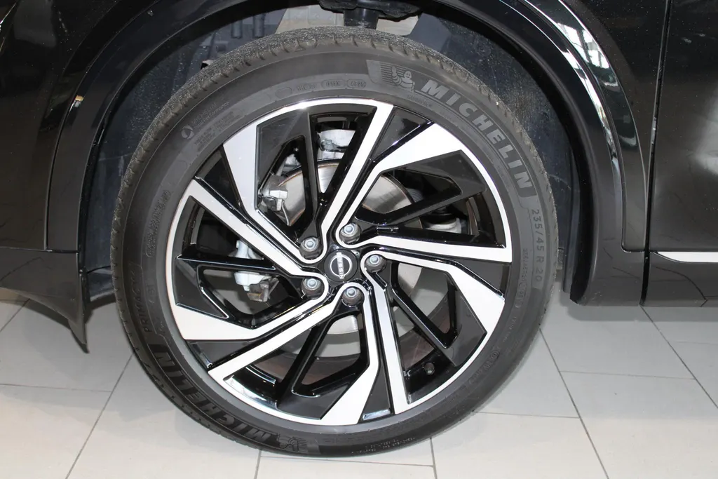 Nissan QASHQAI 1.3 MHEV Xtronic Tekna Plus | Nappa lederen bekleding | 1800kg trekgewicht | Cold pakket | 20inch wielen | Stoelgeheugen | Apple carplay & Android auto| Pro-pilot | Navigatie | Head-up display |