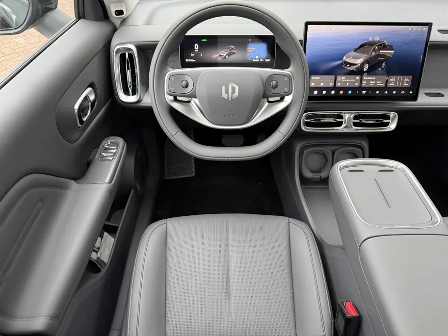 Leapmotor B10 Design ProMax 67.1 Nu te bestellen + Uit voorraad leverbaar!