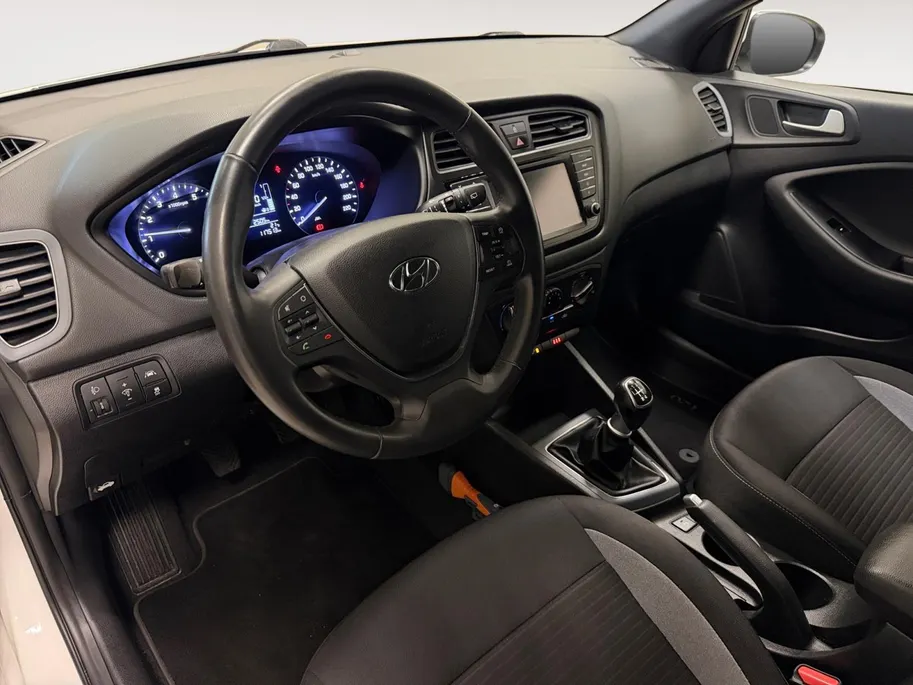 Hyundai i20 1.0 TURBO | BLACK EDITION | NAVI | TREKHAAK | NL-AUTO |
