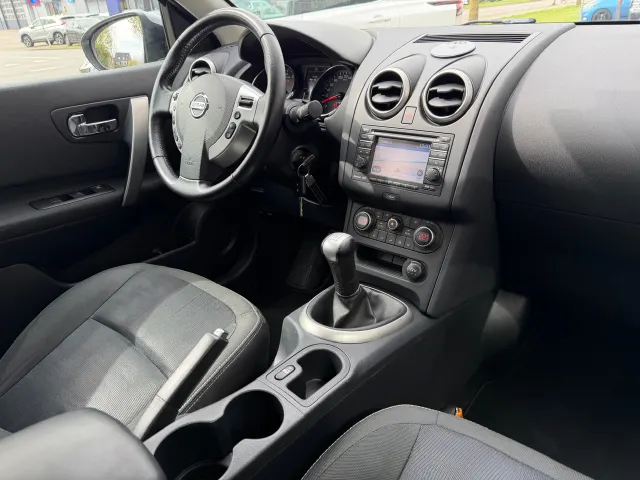 Nissan QASHQAI 1.6 Connect Edition | Panoramadak | 360-Camera | All-Season | Navigatie | Cruise Control