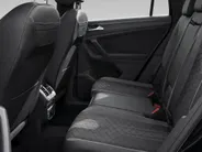 Volkswagen Tiguan 1.4 TSI eHybrid R-Line Business+ · Panoramadak · Trekhaak · 360°Camera · Stoelverwarming · Apple/Android Car Play · 20'' velgen ·