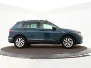 Volkswagen Tiguan 1.4 TSI 245pk eHybrid Elegance · Panoramadak · Camera · Apple/Android Car Play · Navigatie · Dodehoeksensor ·