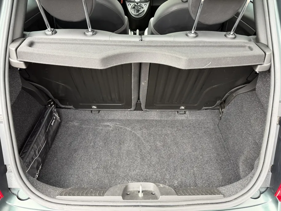 Fiat 500 1.0 Hybrid 70 PK Rockstar Clima Cruise Navi 16' Pano Matt Groen VERKOCHT