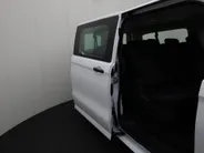 Volkswagen e-Transporter Bedrijfswagens Kombi Life 64kWh 218pk L2 9 Persoons 716162