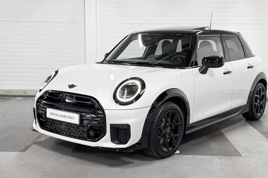 MINI Cooper 5-deurs Cooper C John Cooper Works S