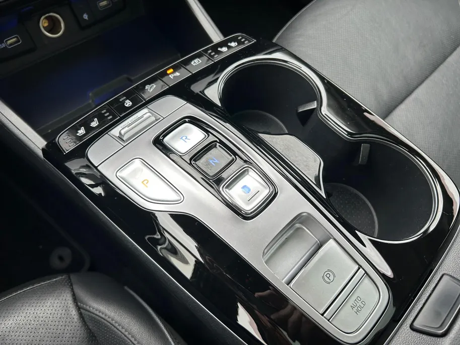 Hyundai Tucson 1.6 T-GDI HEV Premium Sky + Winterbanden! | 1650kg trekgewicht | Navi | 360 Camera | Stoel+ stuurverwarming | Elek. stoelverstelling