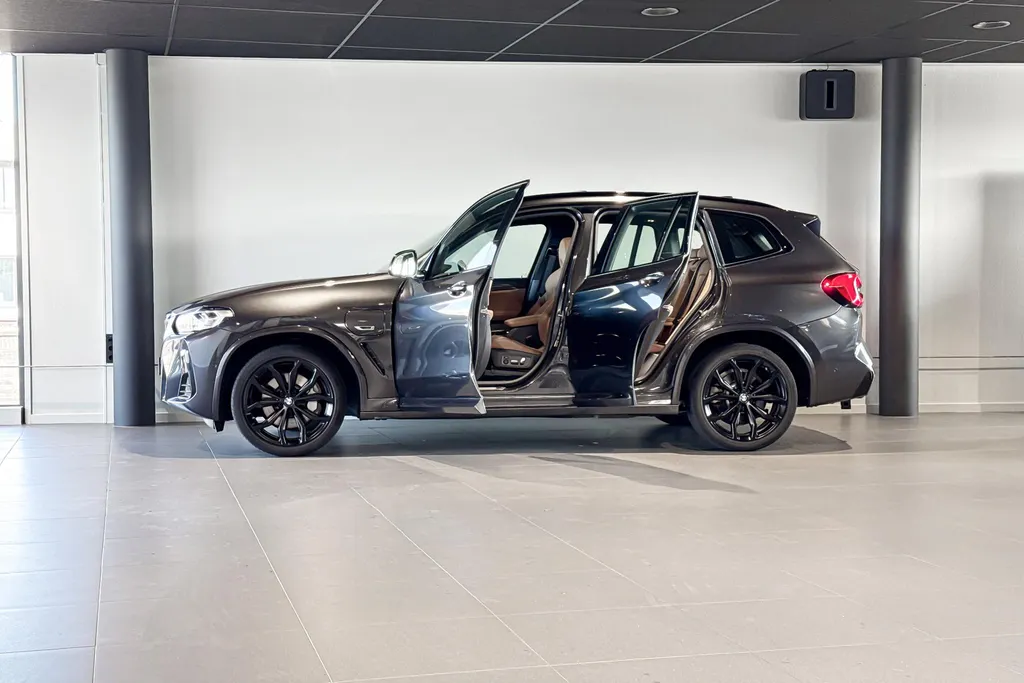 BMW X3 xDrive30e High Executive