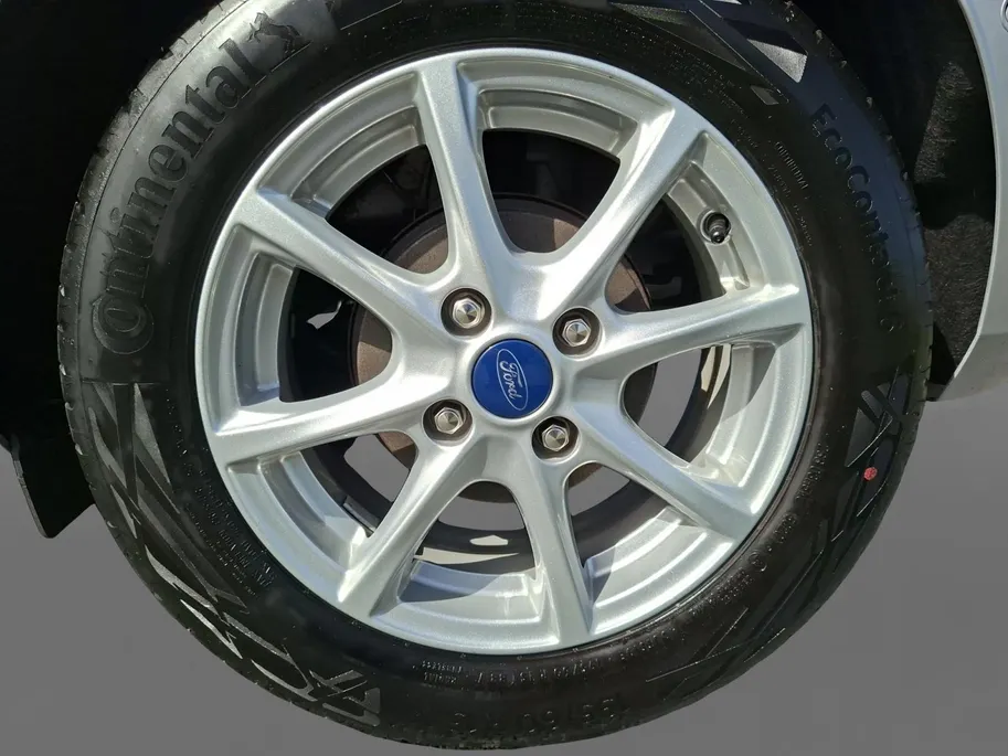 Ford Fiesta 1.0 EcoBoost Titanium | NL-Auto | 1e Eigenaar | Adaptieve Cruise Control | Camera | Dode hoek identificatie | Parkeersensoren voor en achter | Apple Carplay / Android Auto | Climate Control | Lichtmetalen velgen