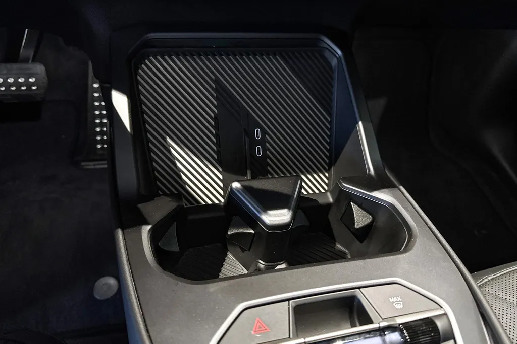 BMW iX3 40 eDrive 83 kWh