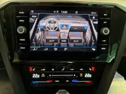 Volkswagen Passat 1.4 TSI 218pk DSG PHEV GTE Business · Camera · Wegklapbare Trekhaak · Apple/Android Car Play · P-Sensoren · 17'' Inch ·
