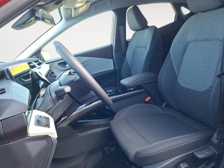 Ford Puma Gen-E 46,8 kWh | Winterpack | Afn. Trekhaak | Driver assistancepack | 17' Lichtmetaal | 360Camera | Adaptive Cruisecontrol | Dodehoekdetectie | Led verlichting | Apple Carplay&Android Auto | Nieuw te bestellen |