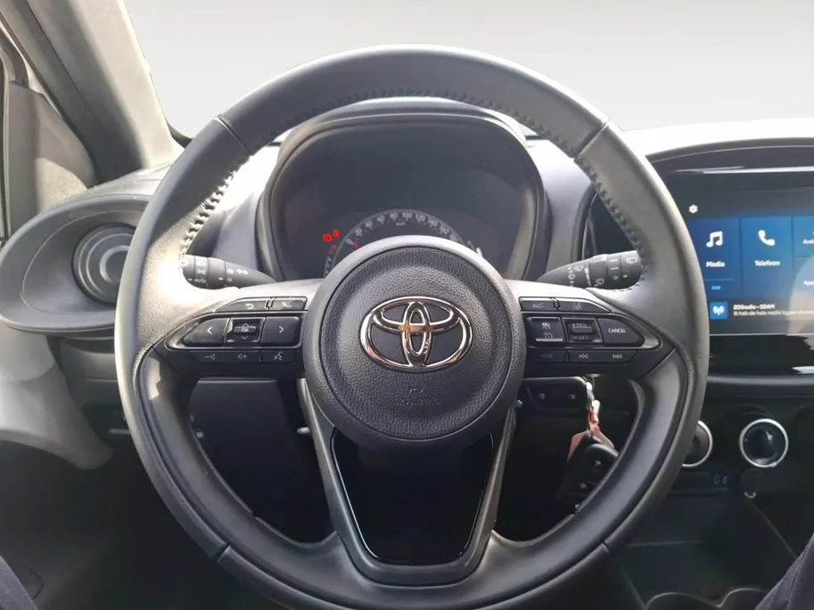 Toyota Aygo X 1.0 VVT-i MT Play | AIRCO | APPLE/ANDROID AUTO | CRUISE | CAMERA | E-CALL |