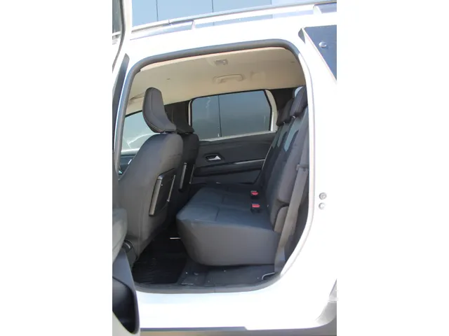 Dacia Jogger 1.8 hybrid 155 limited edition 7p. | Navigatie | Climat | Sensoren en camera | Lm velgen  | DEMONSTRATIE AUTO, VRAAG NAAR BESCHIKBAARHEID |
