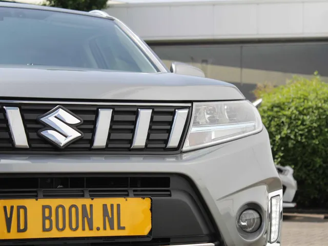 Suzuki Vitara 1.5 Hybrid Select AllGrip Automaat | Navi | Adap. Cruise | Clima | Camera | Lm-Velgen