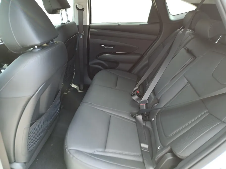 Hyundai Tucson 1.6 T-GDI HEV Premium | Zeeuw & Zeeuw Actie van € 52.895,- naar € 42.990,-