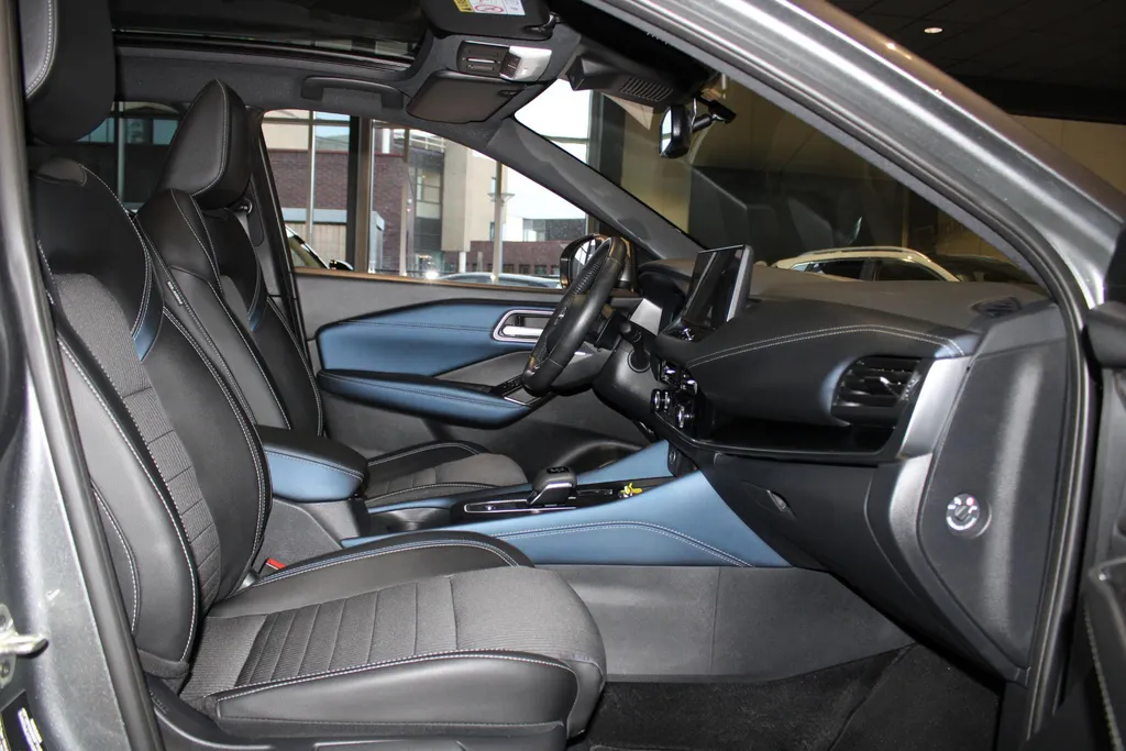 Nissan QASHQAI 1.3 MHEV Xtronic Tekna | 1800kg trekgewicht | Automaat | Trekhaak | 360grd Camera | Apple carplay & Android auto | Stoel-, voorruit- en Stuurverwarming | Head-up display | LM wielen |
